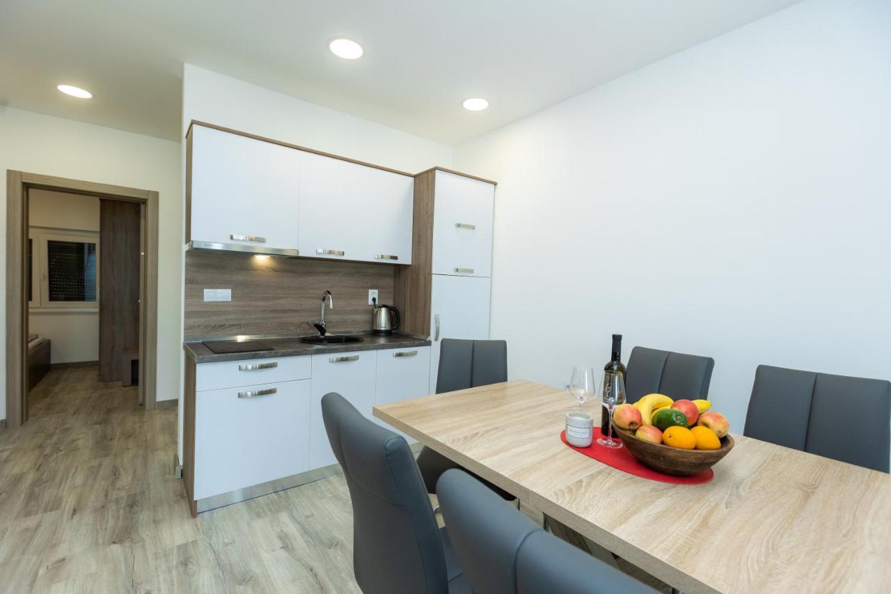 Apartments Maris Sveti Filip i Jakov Buitenkant foto